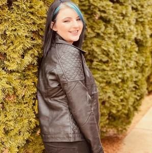 Meet your Posher, Abby